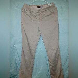 Lee Khaki Straight Leg Pants
